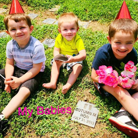 Meet your Posher, Danielle - Picture 1 of 1